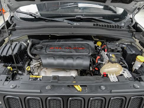 Used 2017 Jeep Renegade Trailhawk image 54