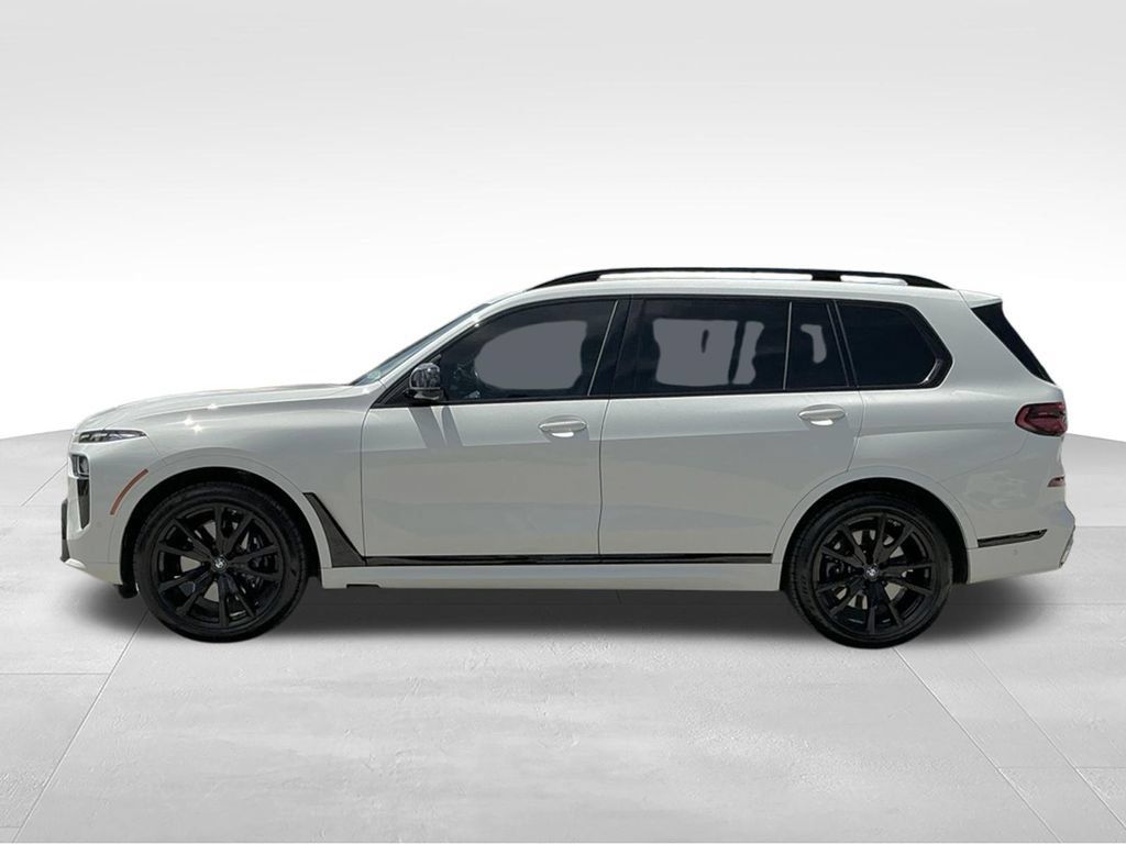 Used 2023 BMW X7 M60i w/ Executive Package AWD/4WD image 3