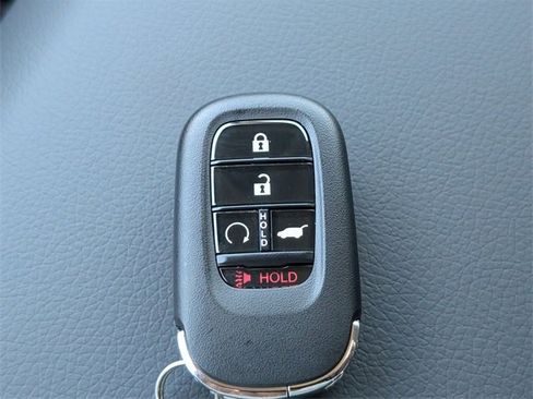 New 2025 Honda Pilot Touring image 33