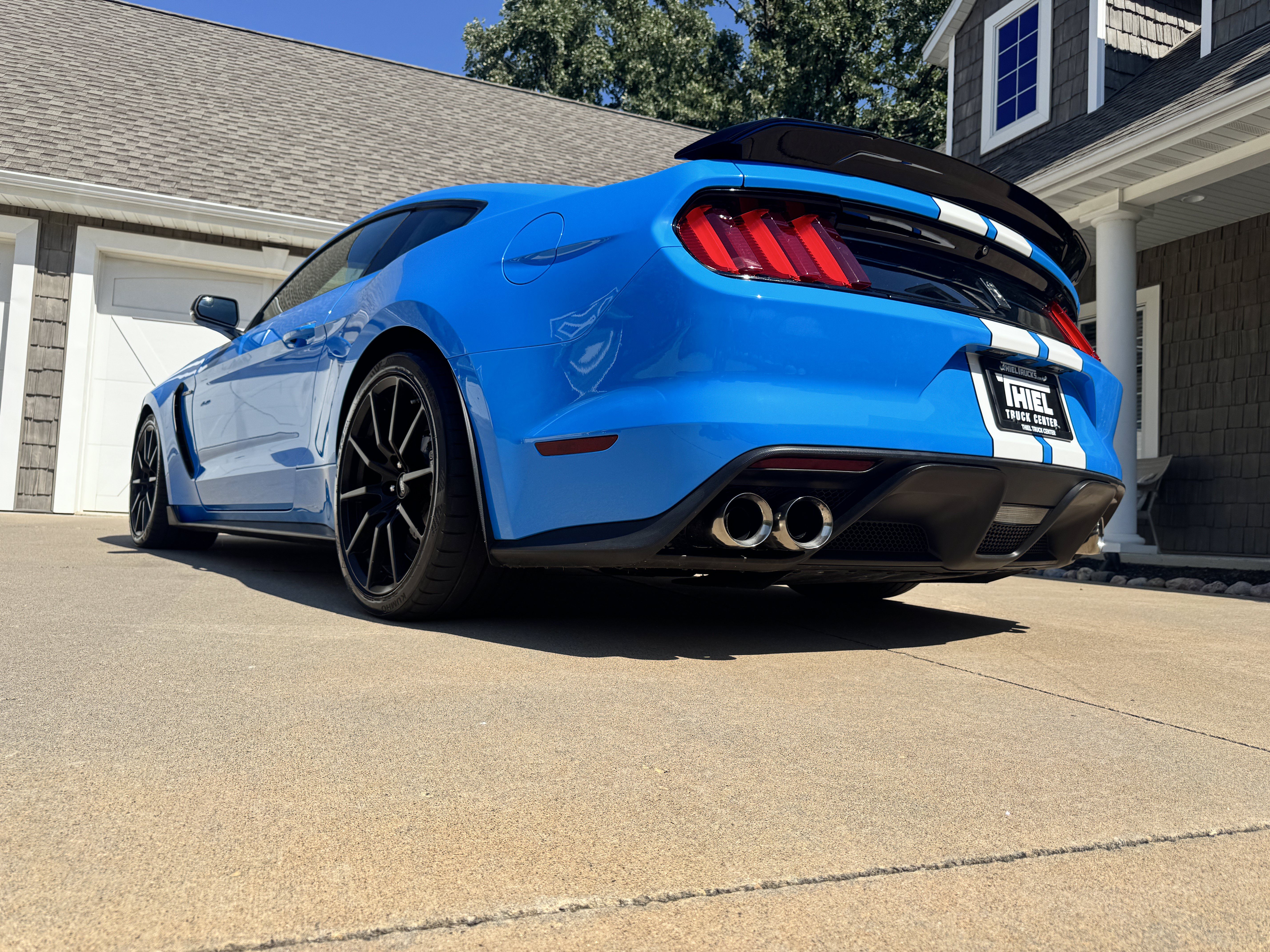 Used 2017 Ford Mustang Shelby GT350 RWD image 33