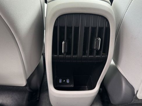 Used 2025 Hyundai Kona SEL FWD image 24