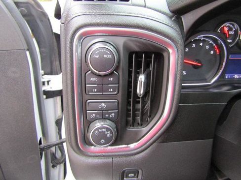 Used 2020 Chevrolet Silverado 1500 LT w/ Z71 Off-Road Package image 19