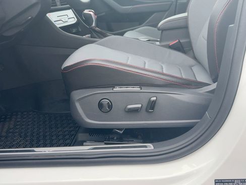 New 2026 Volkswagen Jetta GLI Autobahn FWD image 13