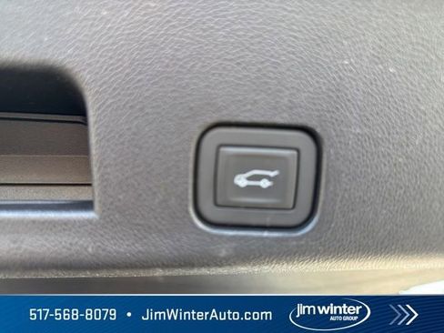 Used 2025 Buick Enclave Preferred image 24