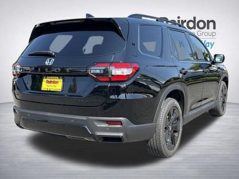 Used 2026 Honda Pilot Black Edition image 7