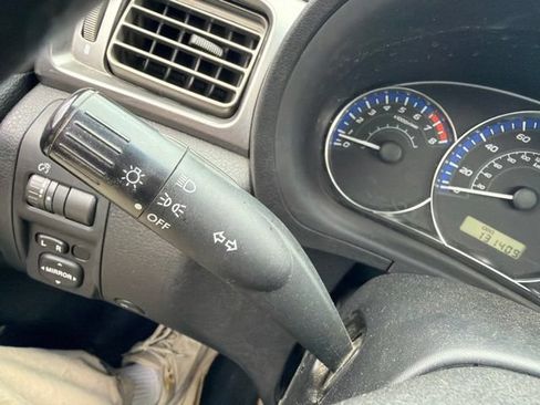 Used 2012 Subaru Forester 2.5X Premium w/ All-Weather Pkg AWD/4WD image 40