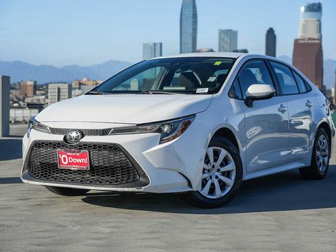 Used 2022 Toyota Corolla LE FWD image 1