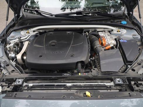 Used 2023 Volvo V60 T8 Polestar image 25