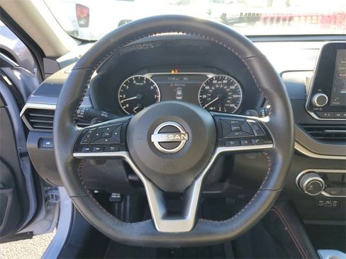 Used 2023 Nissan Altima 2.5 SR image 22