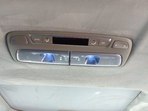 Used 2024 Kia Telluride SX Prestige w/ Towing Package image 23