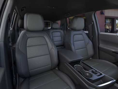 New 2026 Chevrolet Equinox LT w/ Convenience Package II image 16