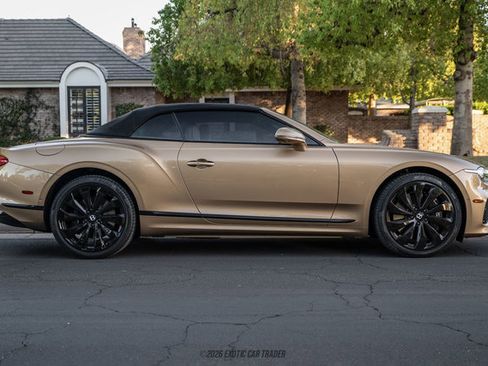 Used 2026 Bentley Continental GTC AWD/4WD image 13