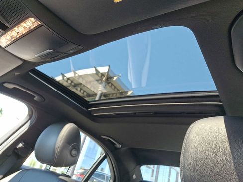 Used 2019 Mercedes-Benz C 300 4MATIC Sedan image 12