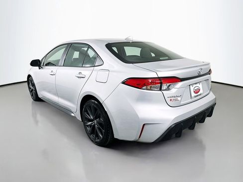 Used 2024 Toyota Corolla SE image 7