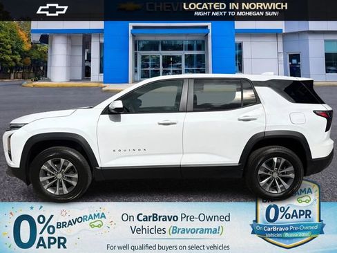 New 2026 Chevrolet Equinox LT w/ Safety and Technology Package FWD image 8