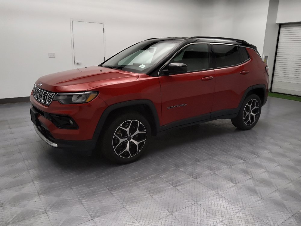 Used 2025 Jeep Compass Limited AWD/4WD image 2