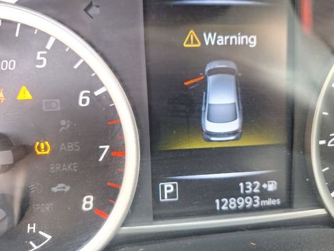 Used 2016 Nissan Sentra SV image 12