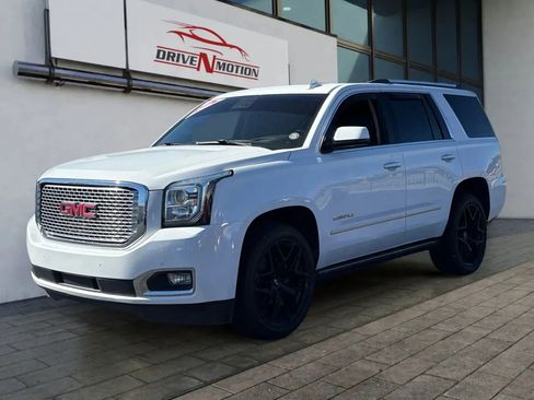 Used 2017 GMC Yukon Denali w/ Open Road Package image 7