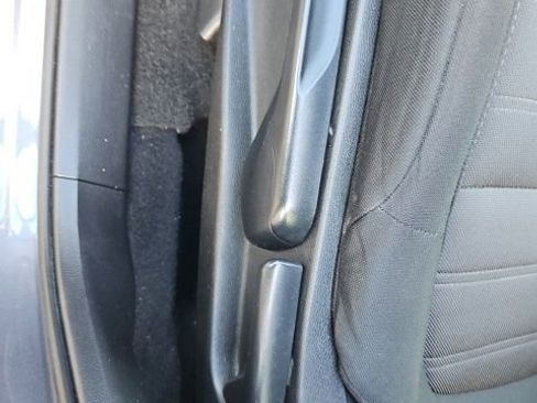 Used 2020 Honda CR-V LX image 33