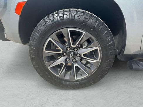 Used 2024 Chevrolet Tahoe Z71 w/ Z71 Off-Road Package image 23