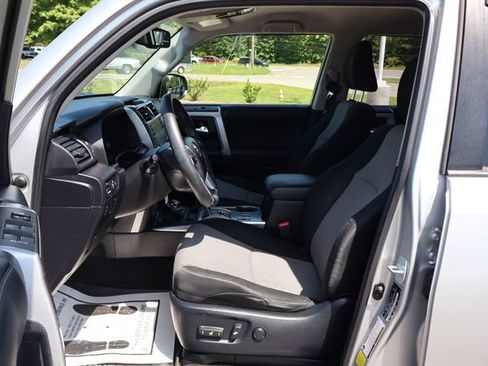 Used 2020 Toyota 4Runner SR5 AWD/4WD image 16