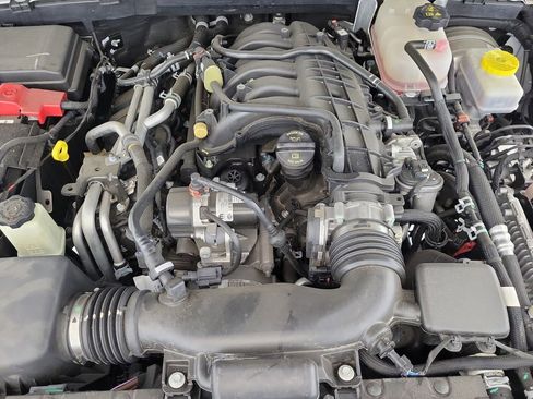 Used 2023 Jeep Wrangler Sport AWD/4WD image 11