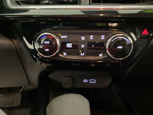 Used 2024 Chevrolet Trax RS w/ Driver Confidence Package image 42