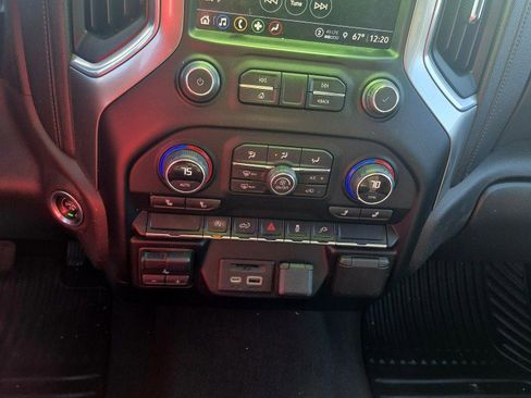 Used 2021 Chevrolet Silverado 1500 LT w/ Texas Edition Plus image 11