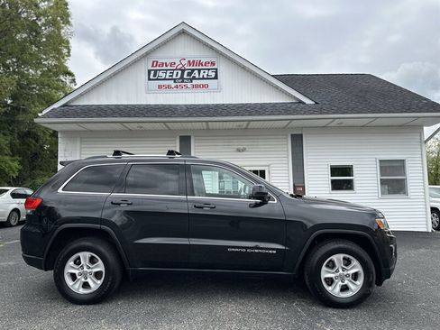 Used 2014 Jeep Grand Cherokee Laredo w/ Quick Order Package 23E AWD/4WD image 9