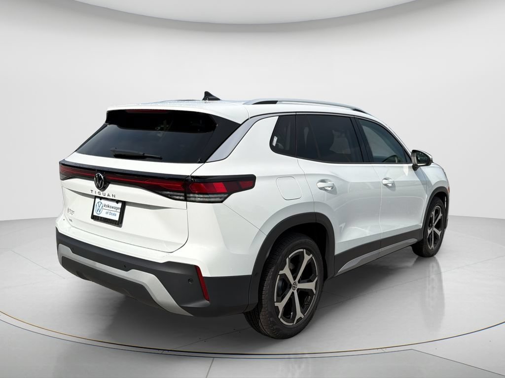 New 2026 Volkswagen Tiguan SE FWD image 5