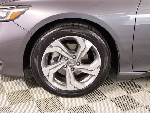 Used 2020 Honda Accord EX-L image 18