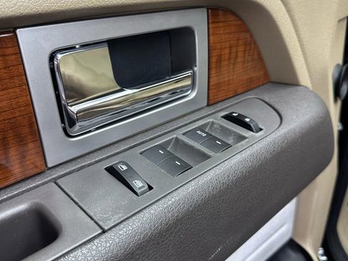 Used 2009 Ford F150 Lariat image 11
