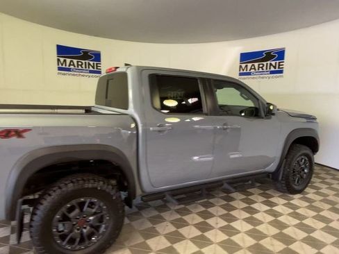 Used 2023 Nissan Frontier PRO-4X w/ Pro-4X Premium Package AWD/4WD image 2