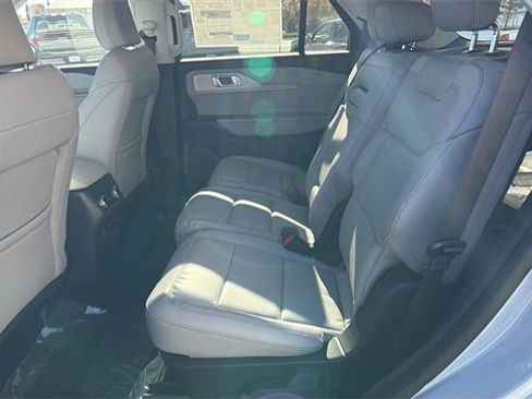New 2026 Ford Explorer Active image 10