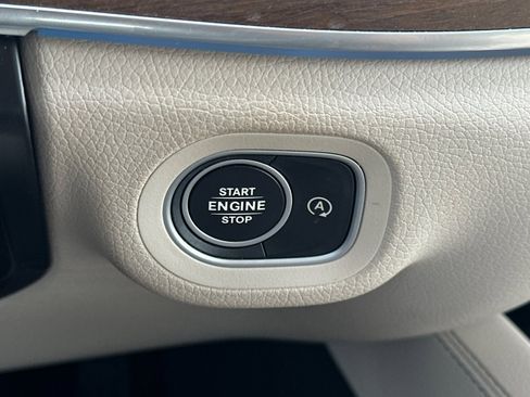 Used 2024 Mercedes-Benz GLE 450 4MATIC image 22