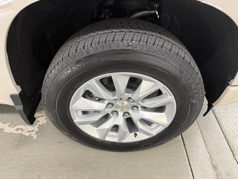 New 2026 Chevrolet Silverado 1500 Custom image 4