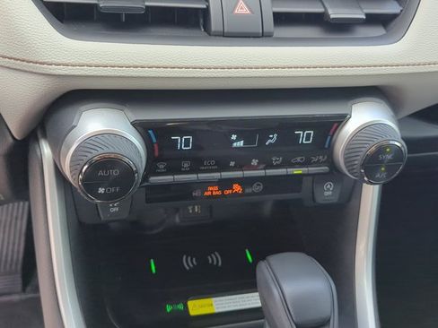Certified 2024 Toyota RAV4 XLE w/ Convenience Package FWD image 22
