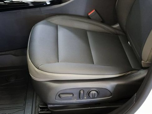 New 2026 Chevrolet Trax ACTIV w/ Driver Confidence Package FWD image 16