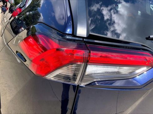Used 2024 Toyota RAV4 XLE AWD/4WD image 27