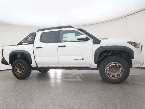 New 2025 Toyota Tacoma 4x4 Double Cab Hybrid image 91