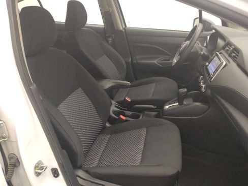 Used 2022 Nissan Versa S FWD image 21