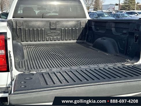 Used 2017 Chevrolet Silverado 1500 Custom w/ Custom Convenience Package image 7