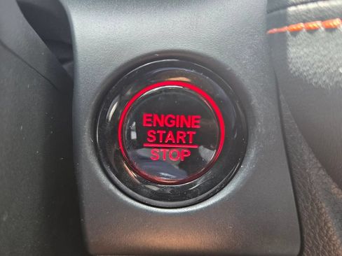Certified 2024 Honda HR-V Sport image 33