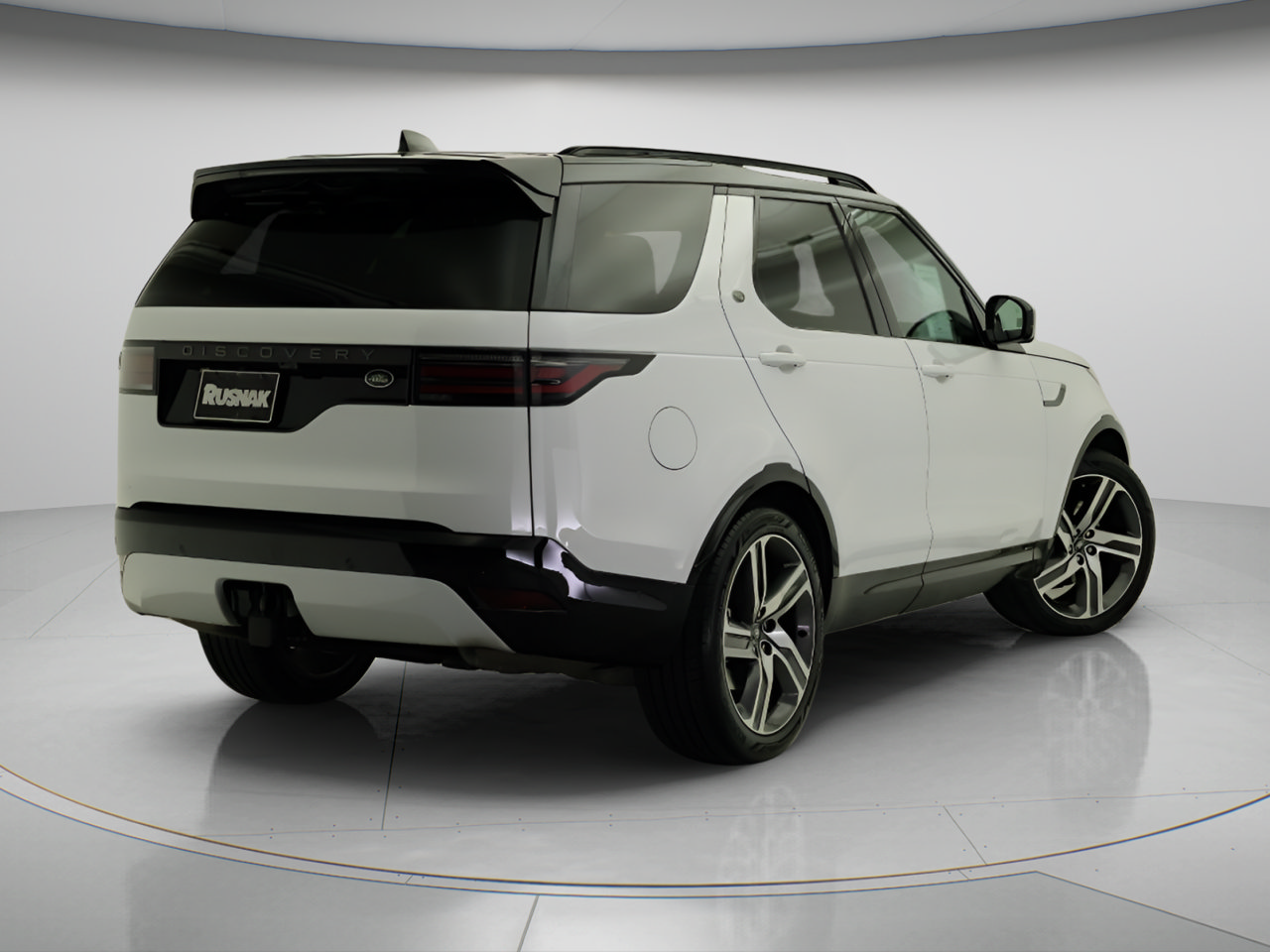 Used 2022 Land Rover Discovery S R-Dynamic AWD/4WD image 4