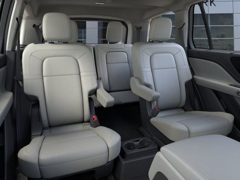 New 2026 Lincoln Aviator Reserve AWD/4WD image 11