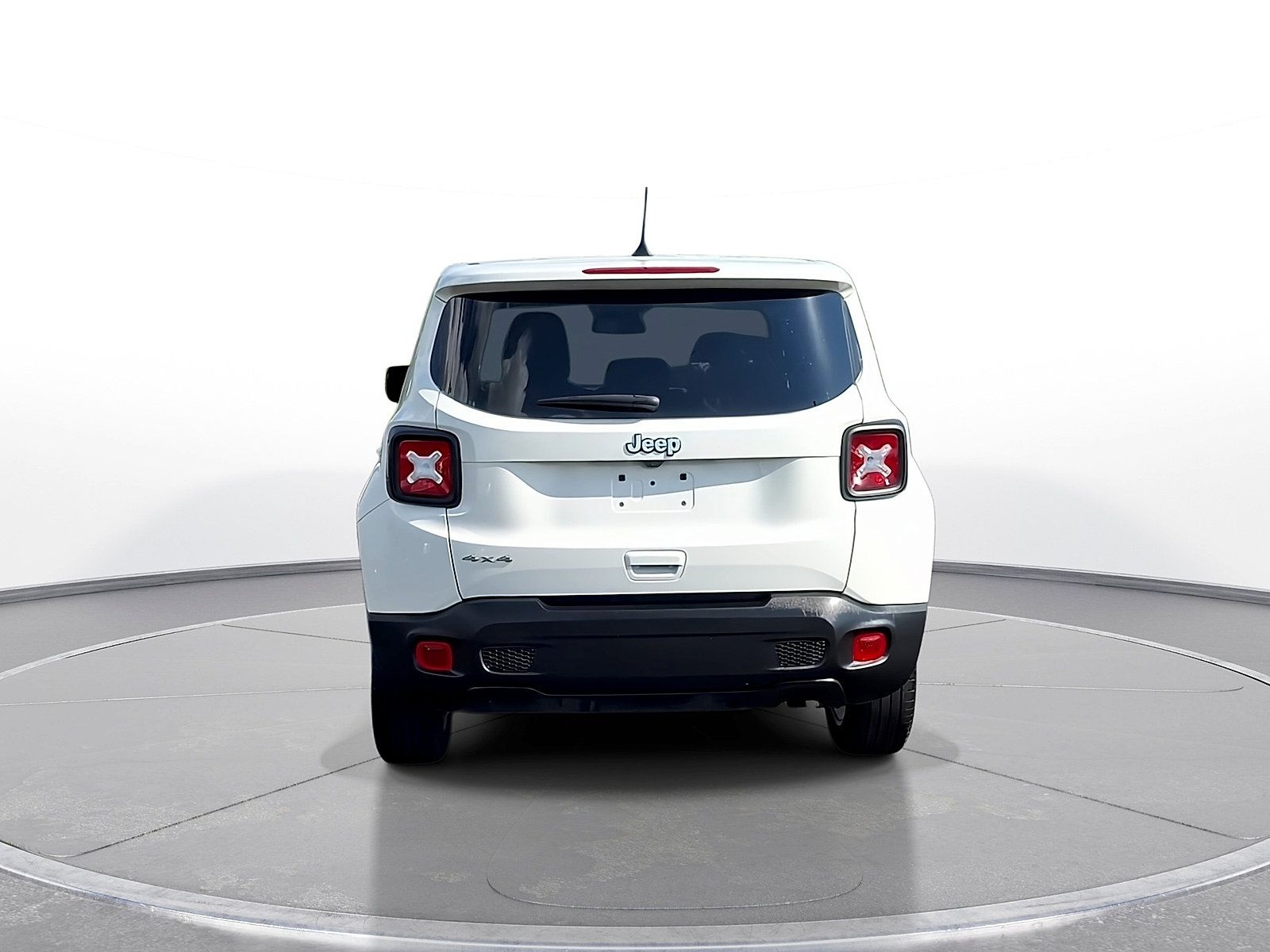 Used 2023 Jeep Renegade Latitude AWD/4WD image 7
