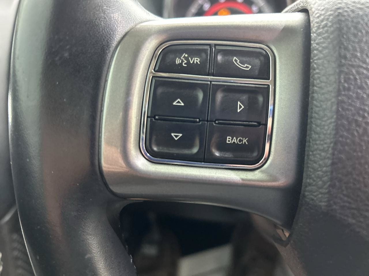 Used 2018 Dodge Journey Crossroad FWD image 19