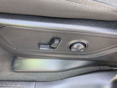 Used 2023 RAM 1500 Big Horn AWD/4WD image 19