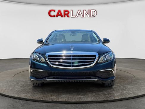 Used 2017 Mercedes-Benz E 300 4MATIC w/ Premium 1 Package image 11