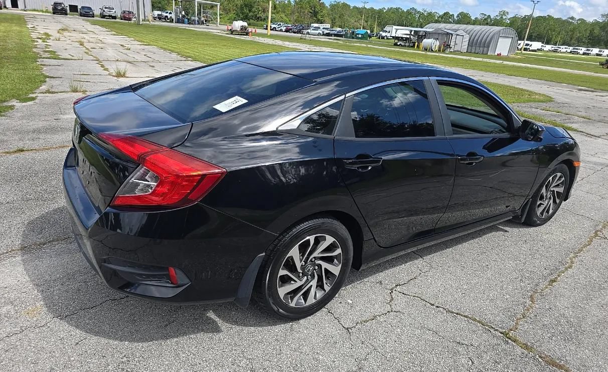 Used 2016 Honda Civic EX image 4